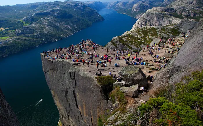 6 Reasons to Plan a Road Trip to Norway In Summer