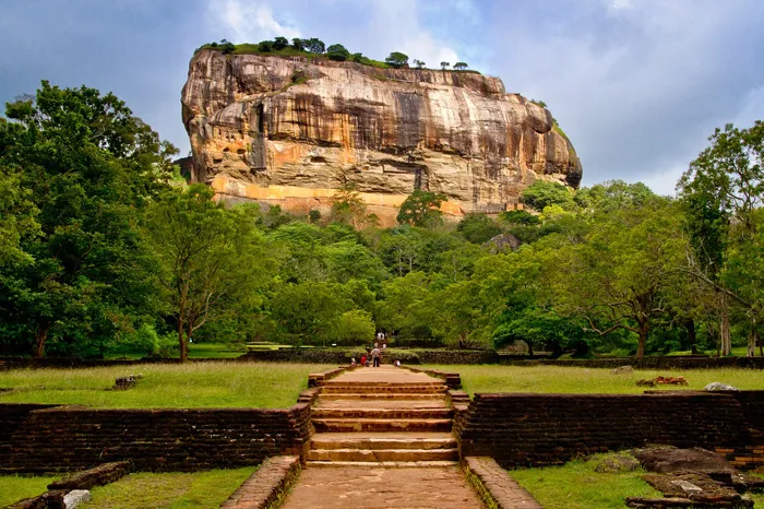 5 Must See Places in Sri Lanka