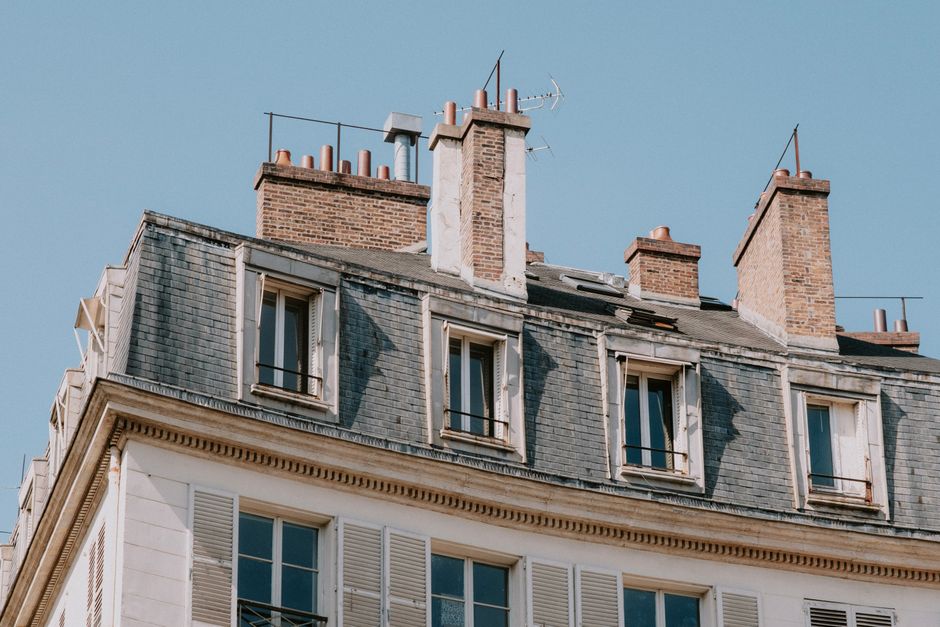 Airbnb Vs Vrbo Lisbon Remote Workers: Airbnb vs VRBO in Lisbon for Remote Workers: Which Is Safer?