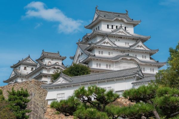 A Guide to Visiting Himeji Castle, Japan’s White Heron