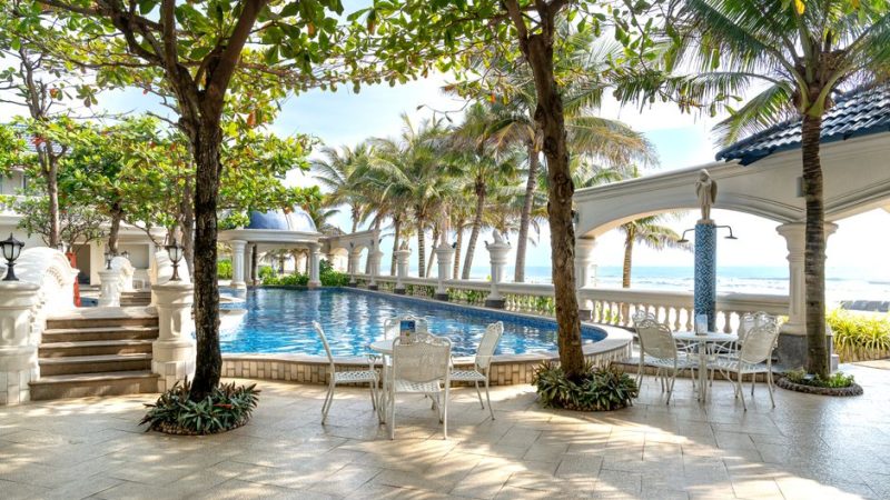 Luxury Resorts In The Us: US Luxury Resorts: The 7 Properties Worth the Money in 2026