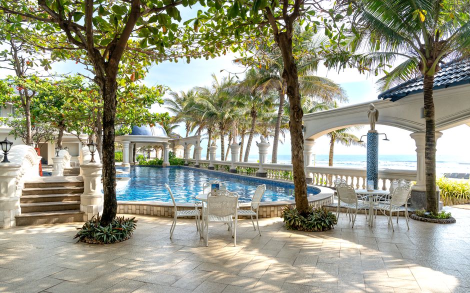 Luxury Resorts In The Us: US Luxury Resorts: The 7 Properties Worth the Money in 2026