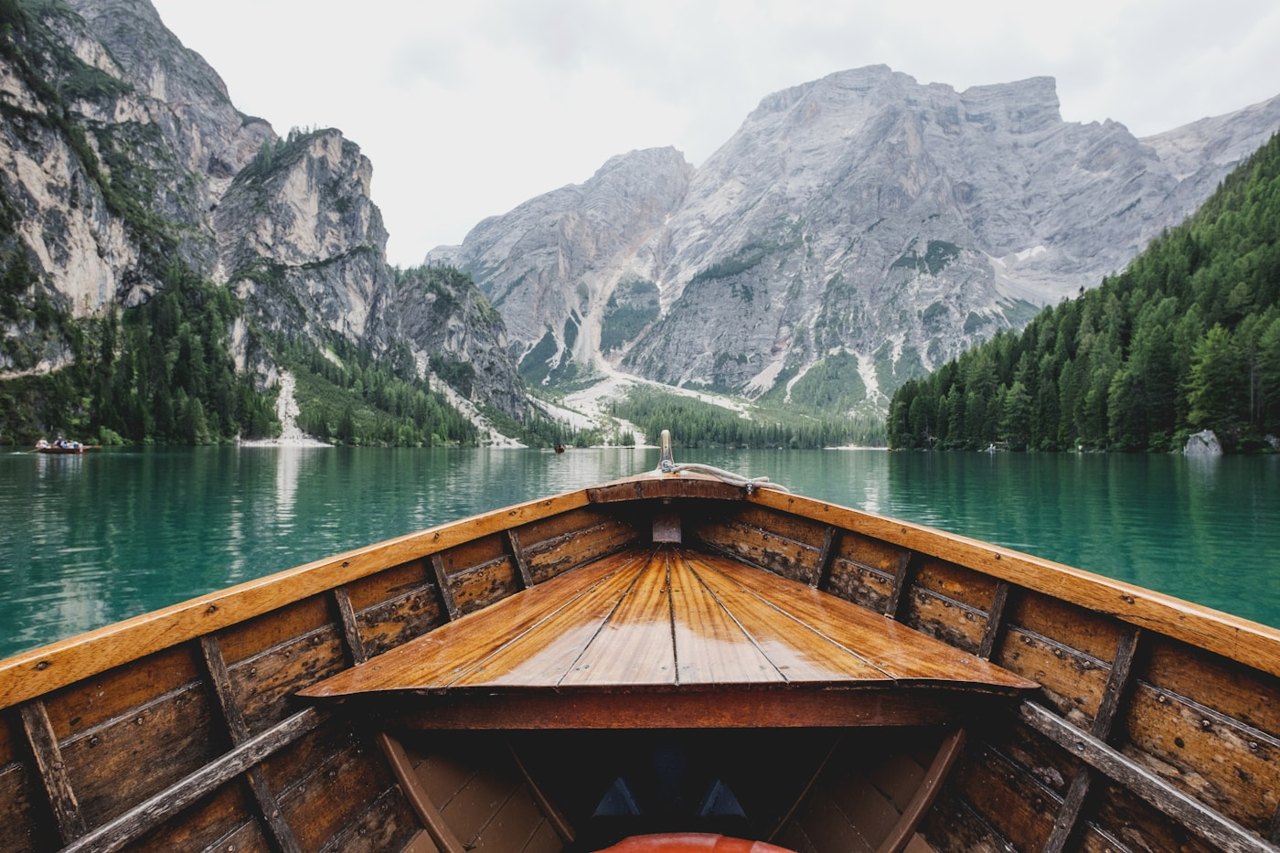 Solo Traveler Social Guide: How To Join Tours Without Feeling Awkward